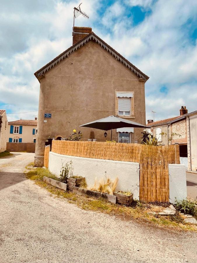 Charmante Maison De Village Renovee